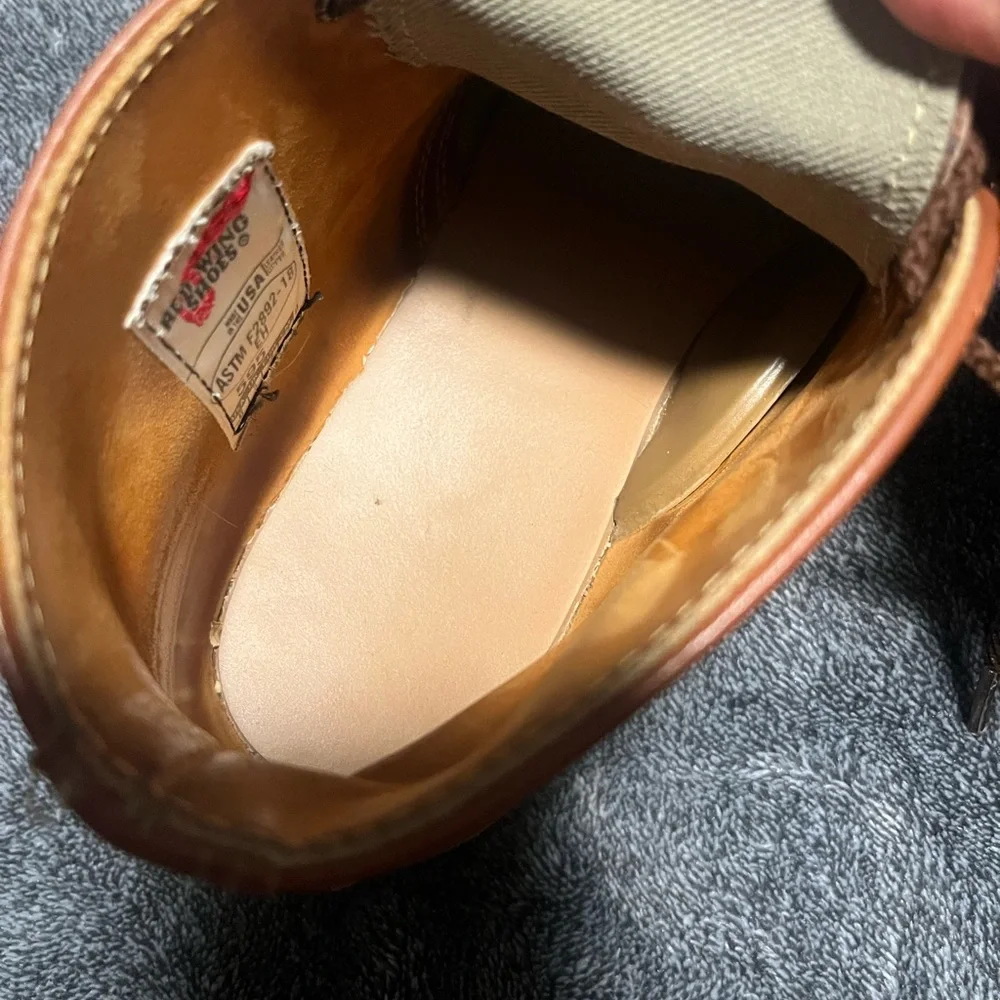 Red Wing Shoes Traction Tred Chukka Boots #595
